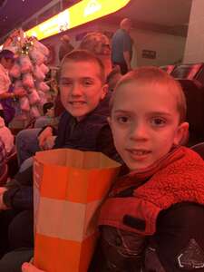 Disney on Ice Presents Find Your Hero