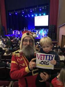 'tis the Season: the Beach Boys Feat. Holiday Vibrations Orchestra