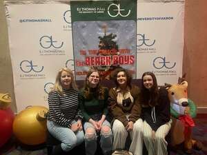 'tis the Season: the Beach Boys Feat. Holiday Vibrations Orchestra