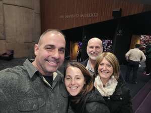 'tis the Season: the Beach Boys Feat. Holiday Vibrations Orchestra