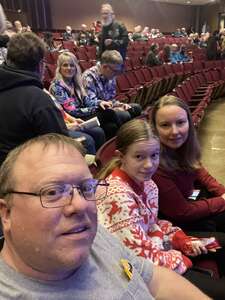 'tis the Season: the Beach Boys Feat. Holiday Vibrations Orchestra