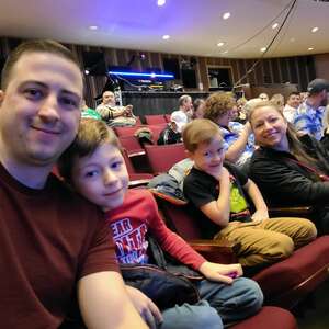 'tis the Season: the Beach Boys Feat. Holiday Vibrations Orchestra