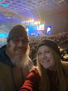 Snoop Doggs Holidaze of Blaze With T-pain and Warren G
