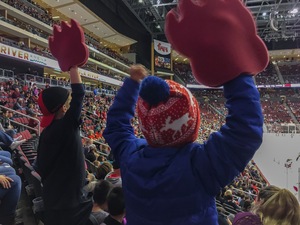 Arizona Coyotes vs. Columbus Blue Jackets - NHL