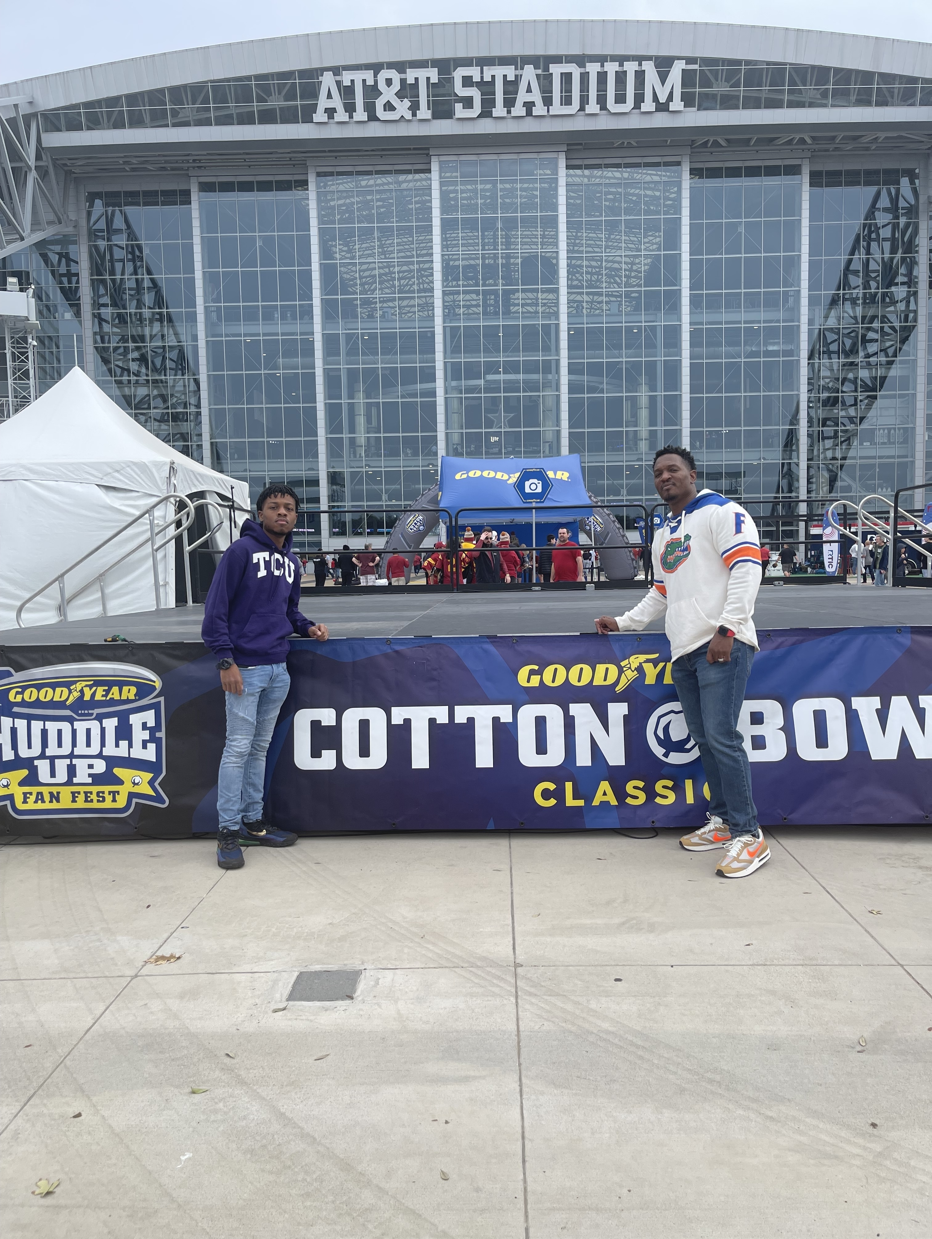 87th Goodyear Cotton Bowl Classic: #16 Tulane Green Wave vs. #10 USC Trojans