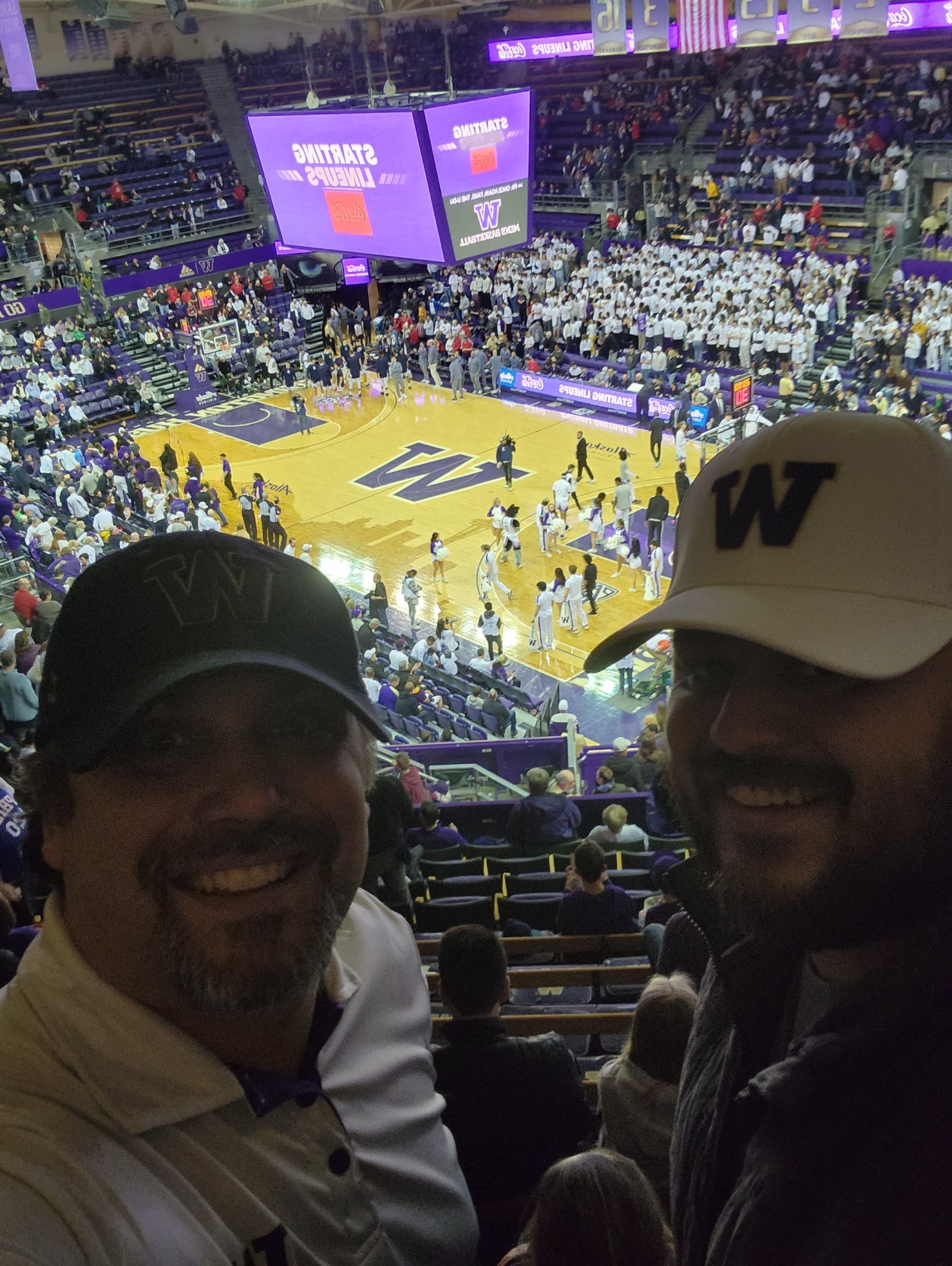 Washington Huskies - NCAA Men's Basketball vs Arizona Wildcats