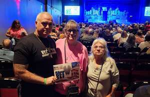 Trace Adkins: Somewhere in America Tour