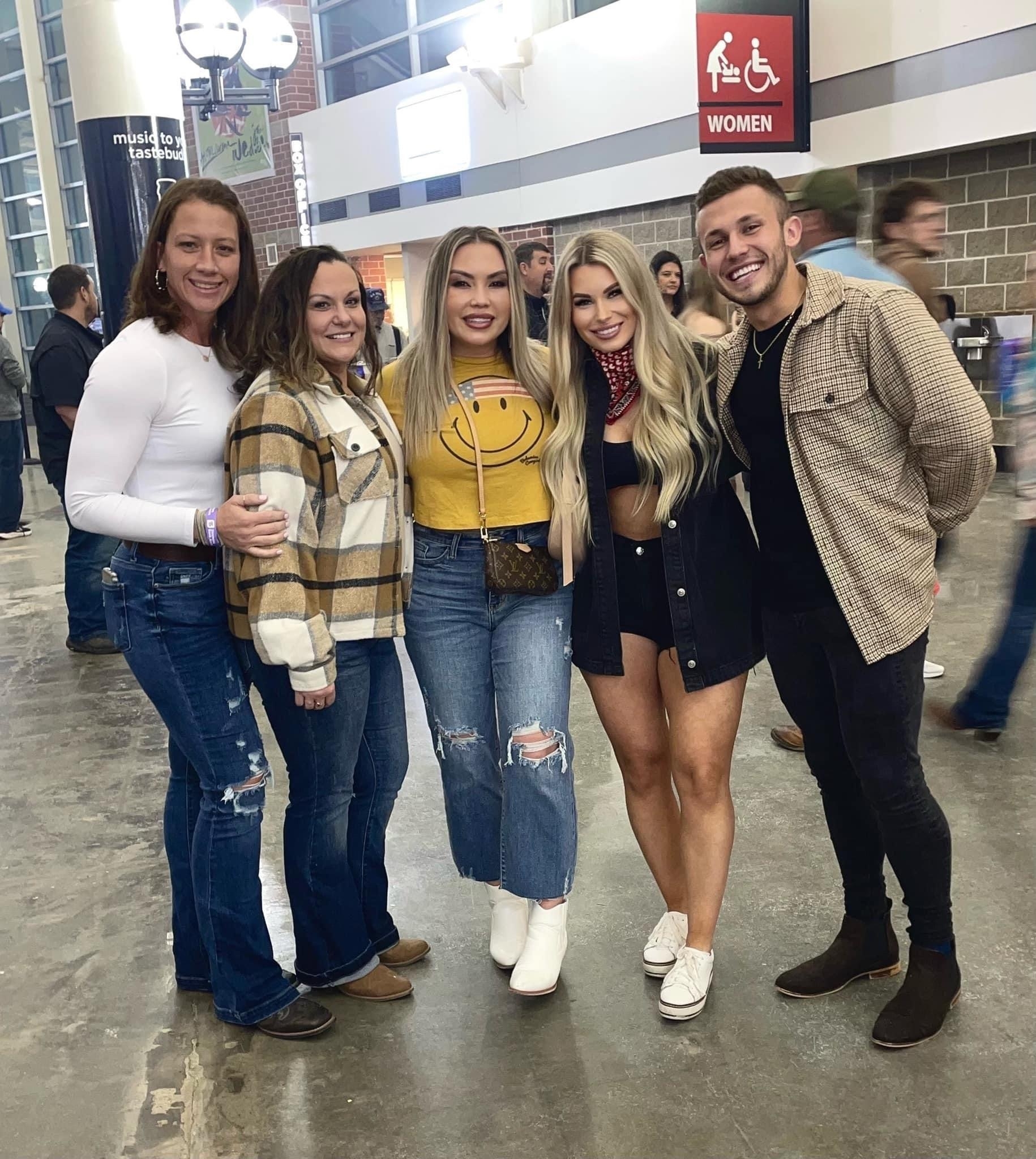 Blake Shelton: Back to the Honky Tonk Tour
