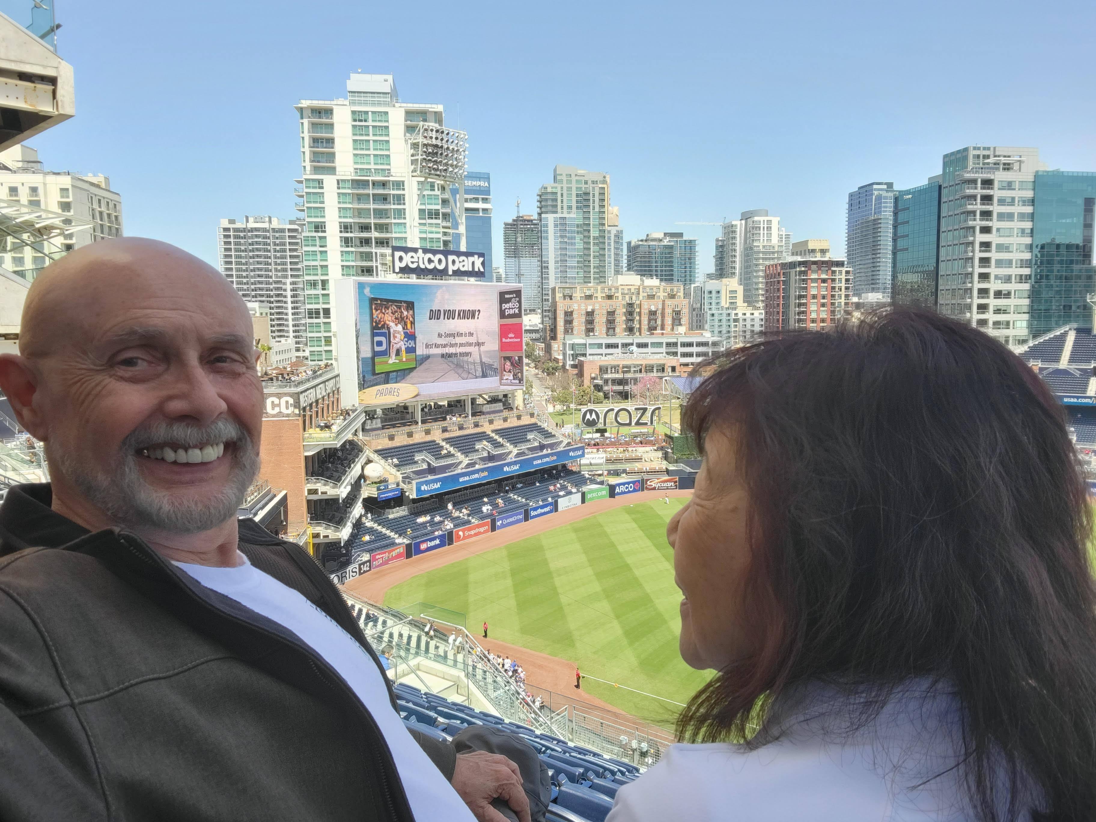 Finally took a picture in PetcoPark with my Ha-Seong Kim's Korean