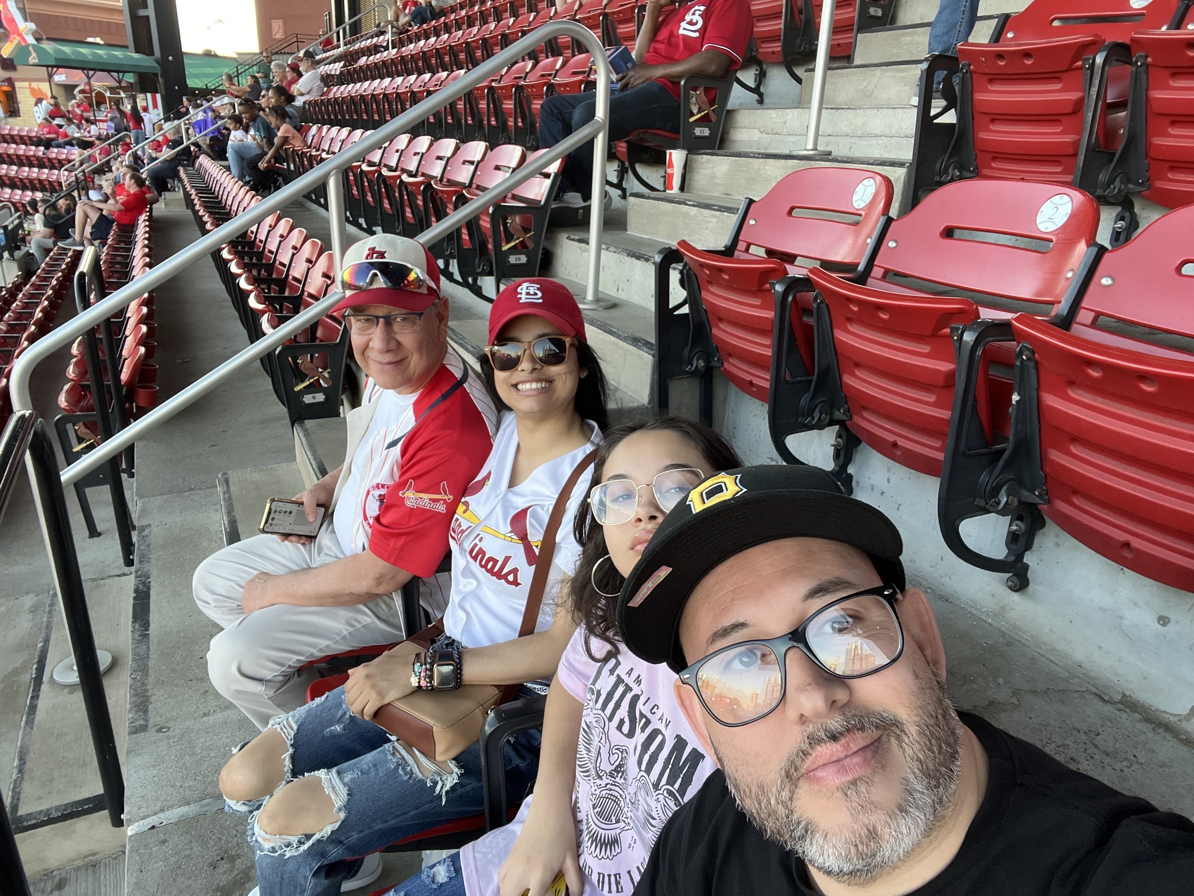 St. Louis Cardinals - MLB vs Pittsburgh Pirates