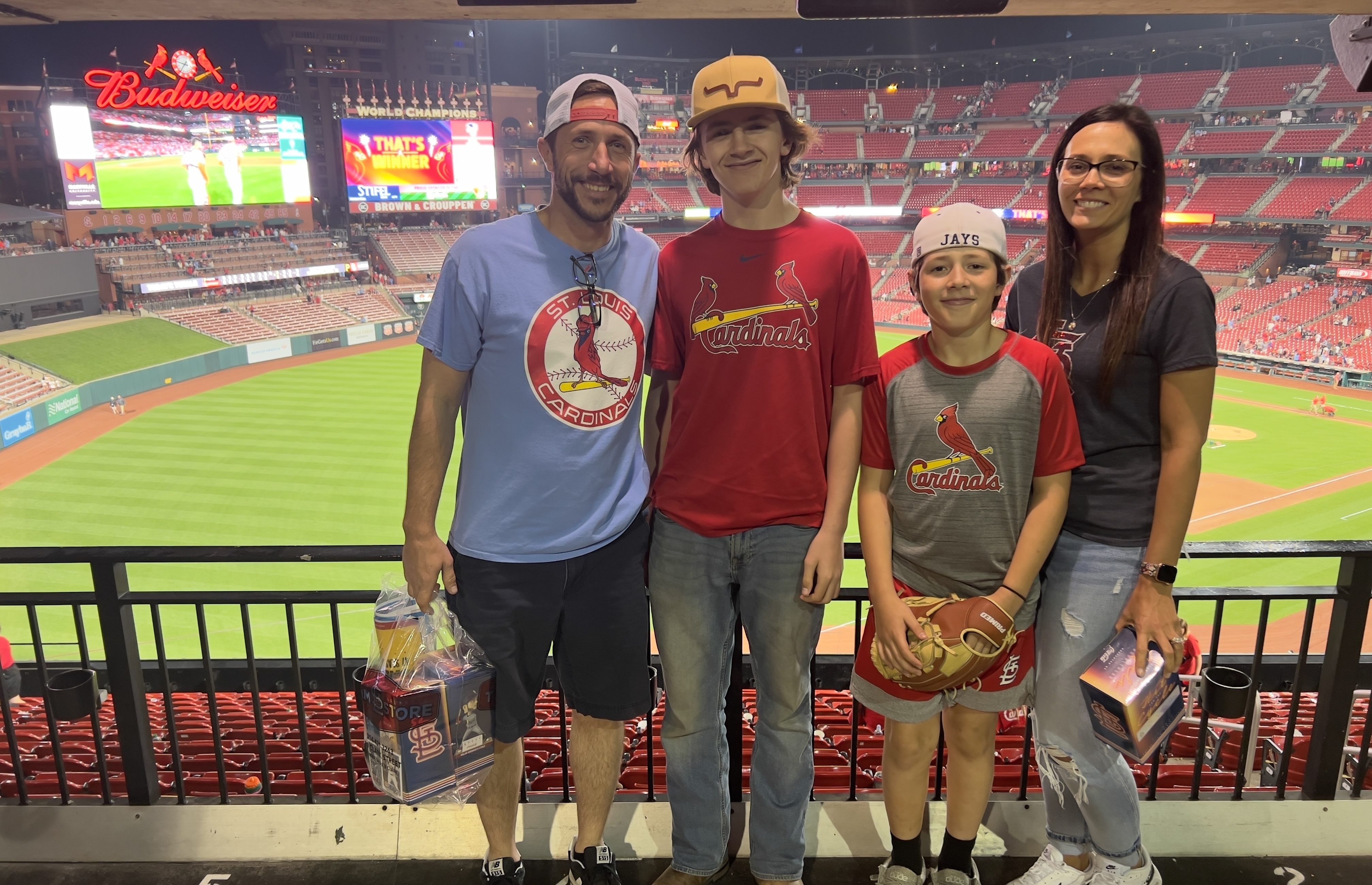 St. Louis Cardinals - MLB vs Pittsburgh Pirates