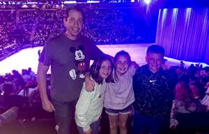 Disney on Ice Presents: Find Your Hero