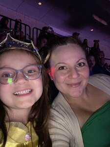 Disney on Ice Presents: Find Your Hero