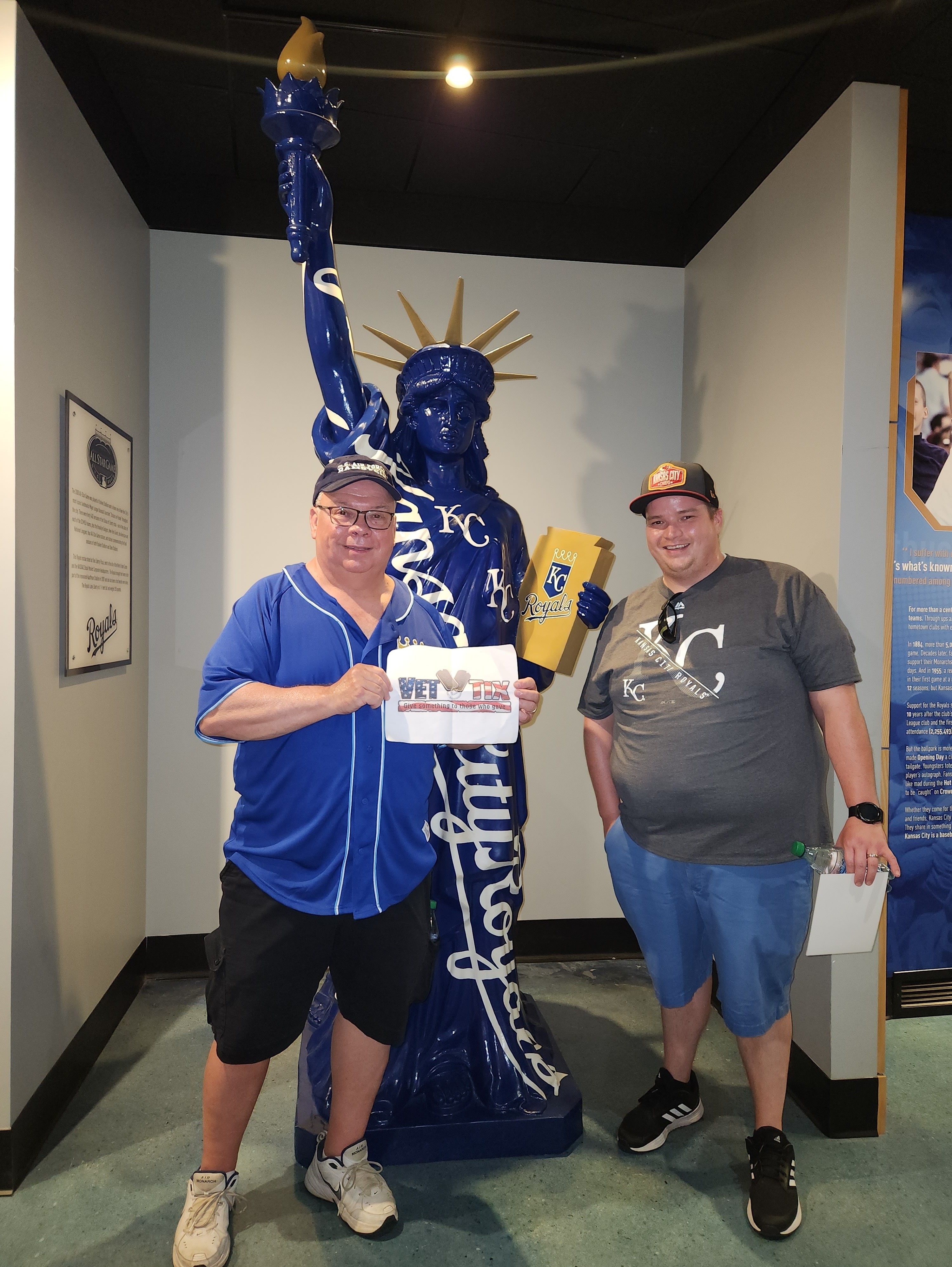 Kansas City Royals, Mascot Statue