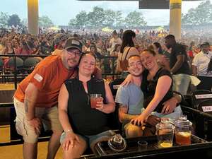 Hot Summer Nights With Tlc, Shaggy, En Vogue and Sean Kingston