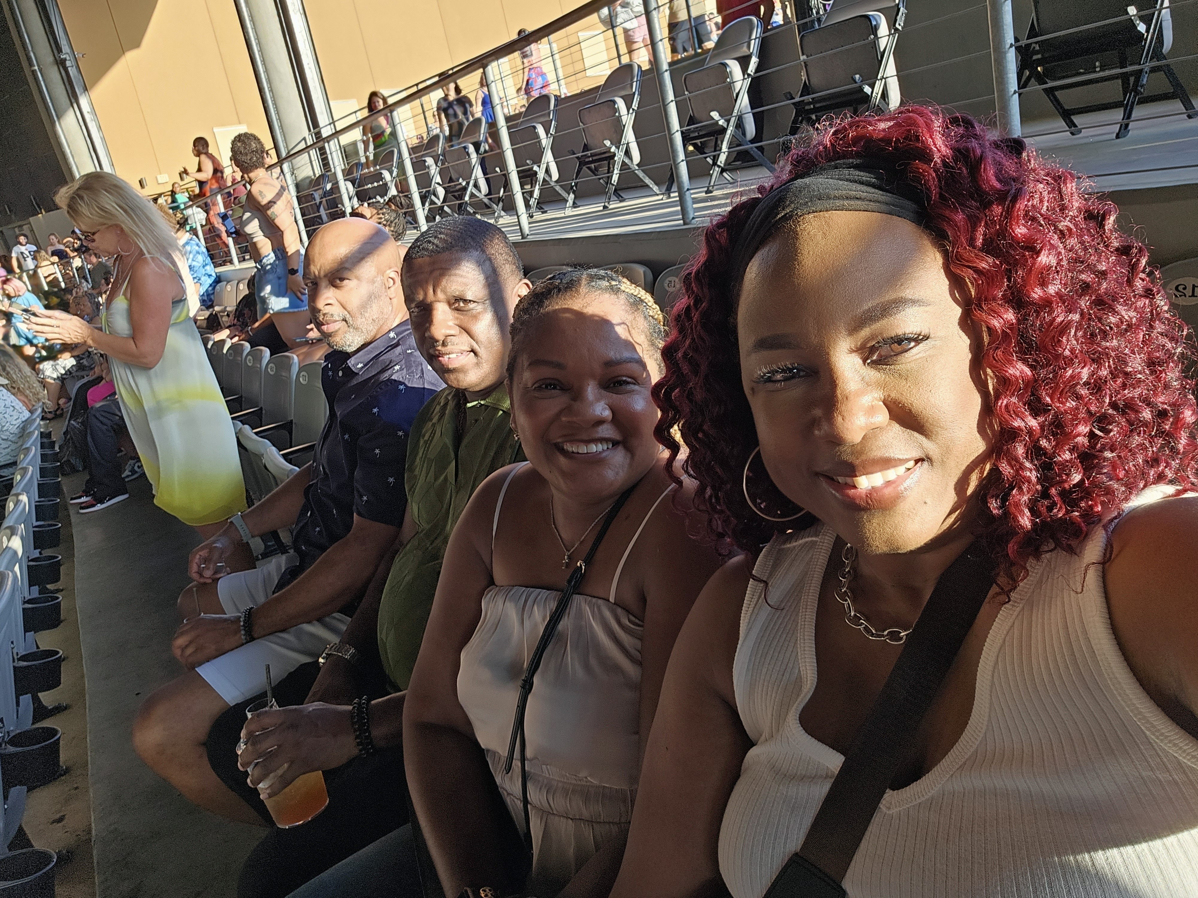 Hot Summer Nights With Tlc, Shaggy, En Vogue and Sean Kingston