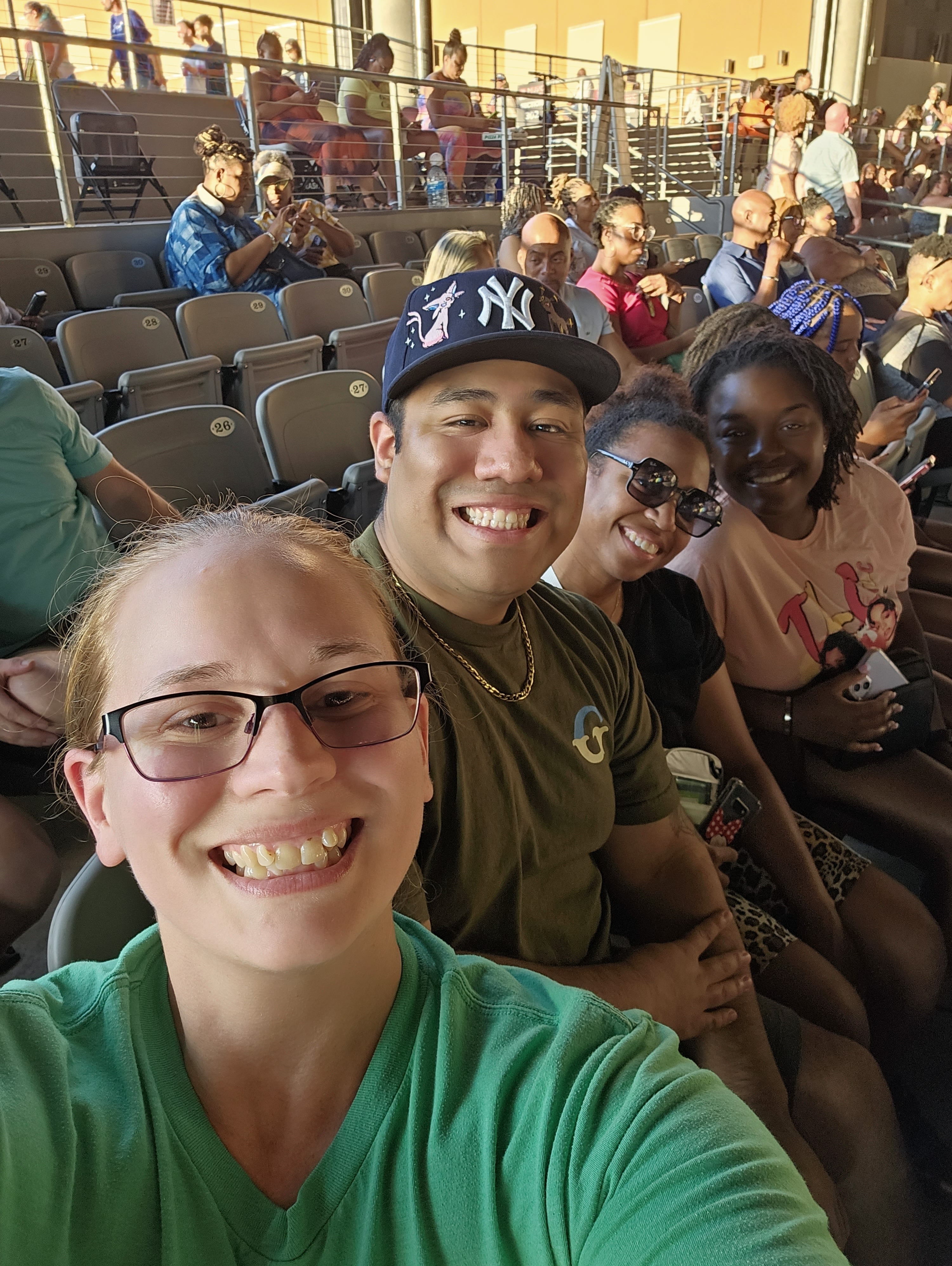 Hot Summer Nights With Tlc, Shaggy, En Vogue and Sean Kingston