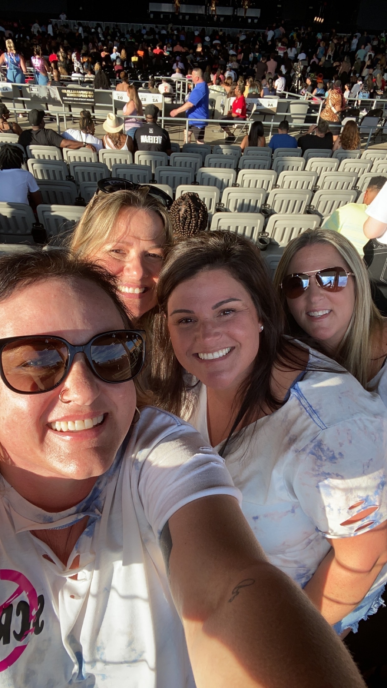 Hot Summer Nights With Tlc, Shaggy, En Vogue and Sean Kingston