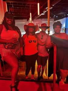 Hot Summer Nights With Tlc, Shaggy, En Vogue and Sean Kingston