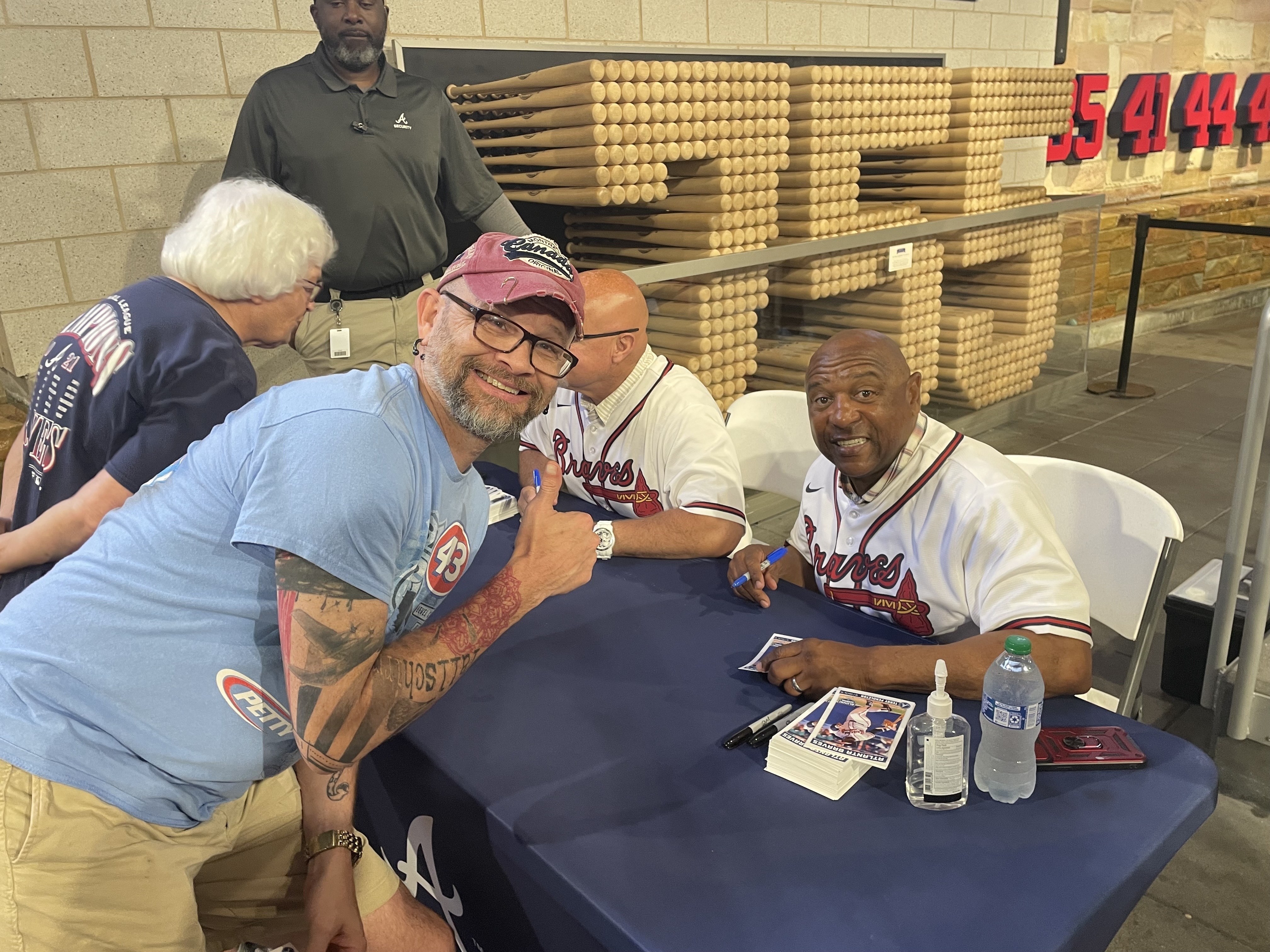 Atlanta Braves - Braves players and coaches sign autographs for