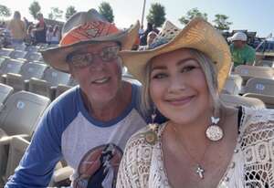 Dwight Yoakam With Special Guest Aaron Lewis