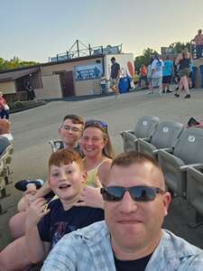 Dwight Yoakam With Special Guest Aaron Lewis