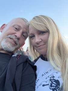 Dwight Yoakam With Special Guest Aaron Lewis