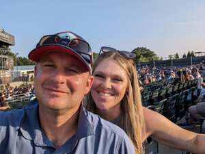 Dwight Yoakam With Special Guest Aaron Lewis