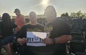 Dwight Yoakam With Special Guest Aaron Lewis