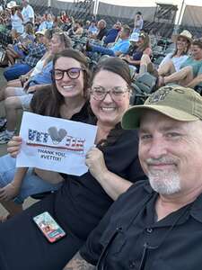 Dwight Yoakam With Special Guest Aaron Lewis