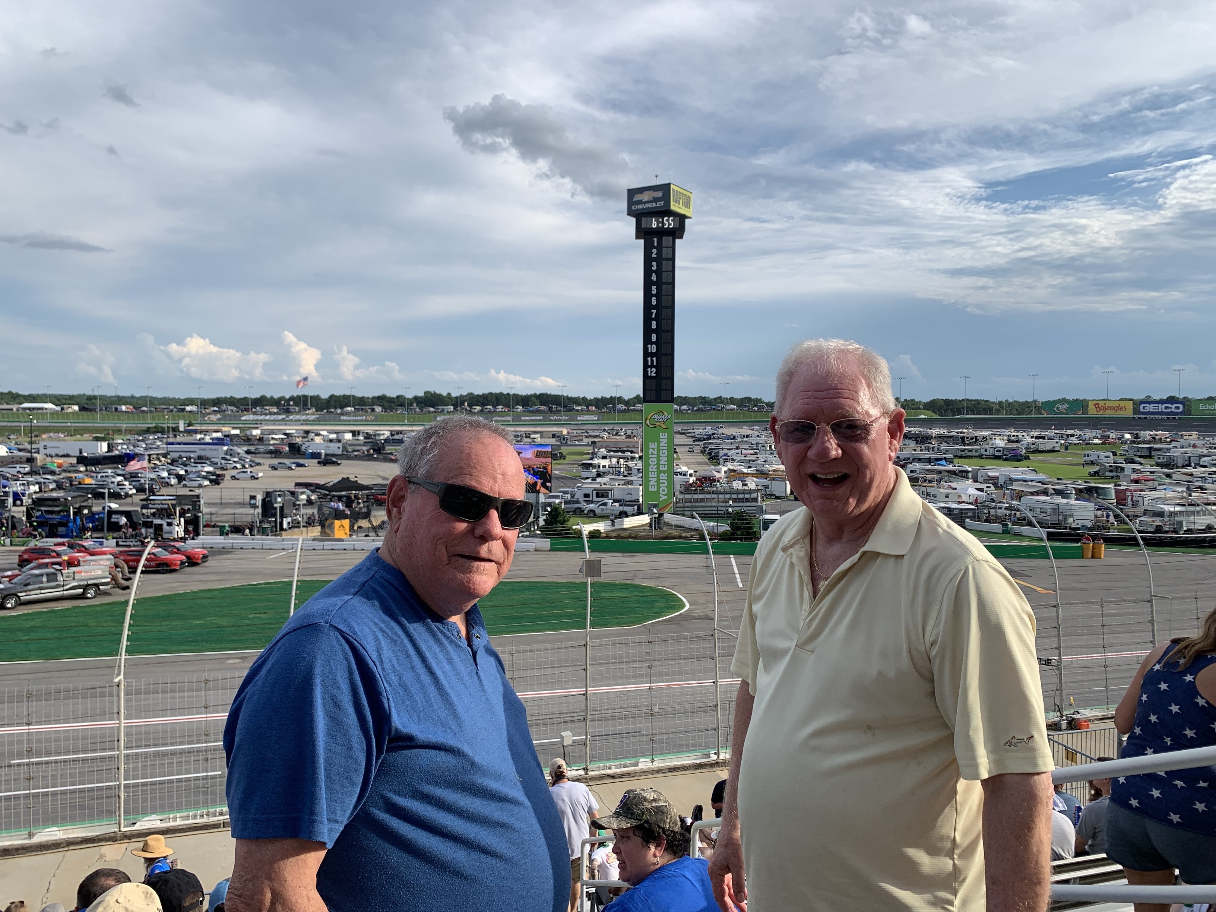 Quaker State 400 Presented by Walmart: NASCAR Cup Series