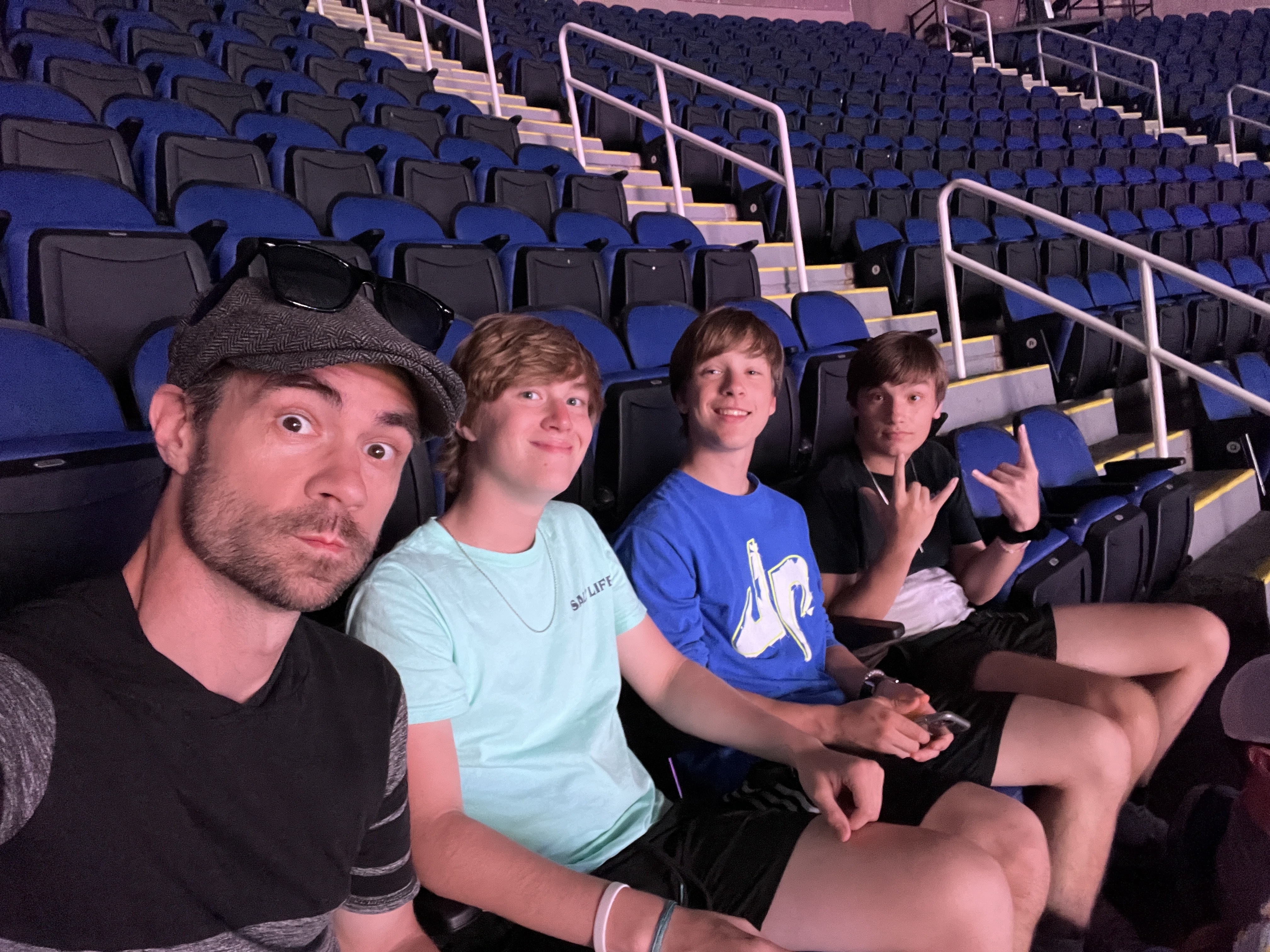 Dude Perfect - Pandamonium Tour 2023