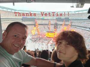 Ed Sheeran: +-=/x Tour