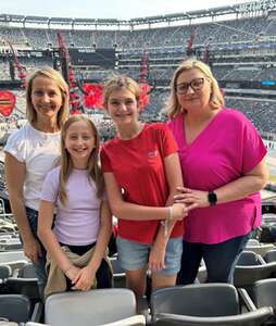 Ed Sheeran: +-=/x Tour