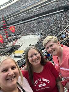 Ed Sheeran: +-=/x Tour