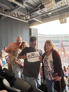 Ed Sheeran: +-=/x Tour