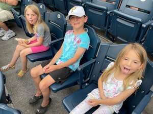 Pittsburgh Pirates - MLB vs Chicago Cubs