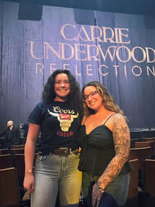 Carrie Underwood: Reflection