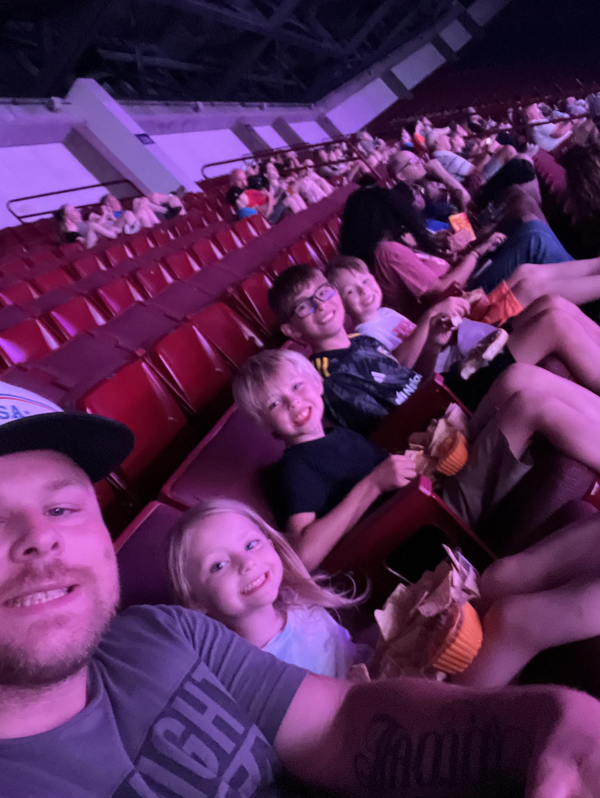 Dude Perfect - Pandamonium Tour 2023