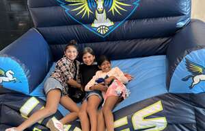 Dallas Wings - WNBA vs Connecticut Sun