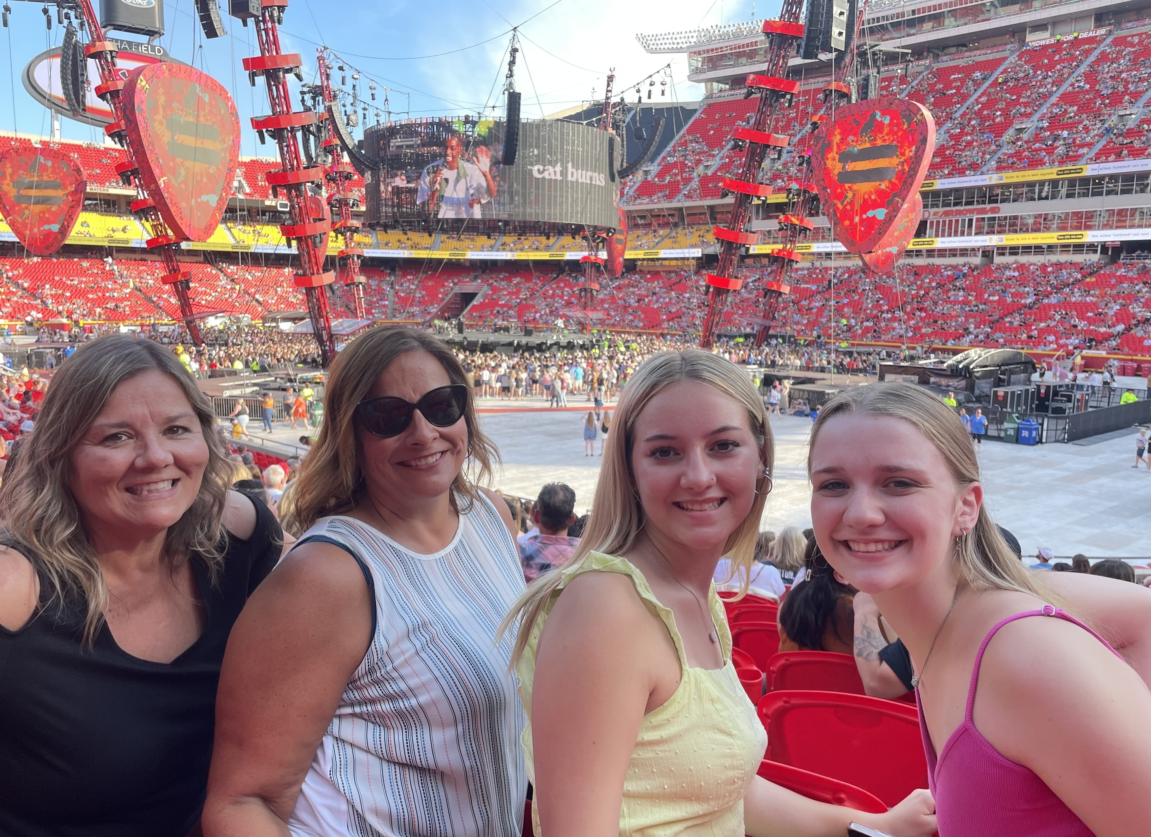 Ed Sheeran: +-=/x Tour