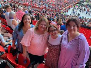 Ed Sheeran: +-=/x Tour