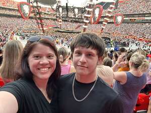 Ed Sheeran: +-=/x Tour