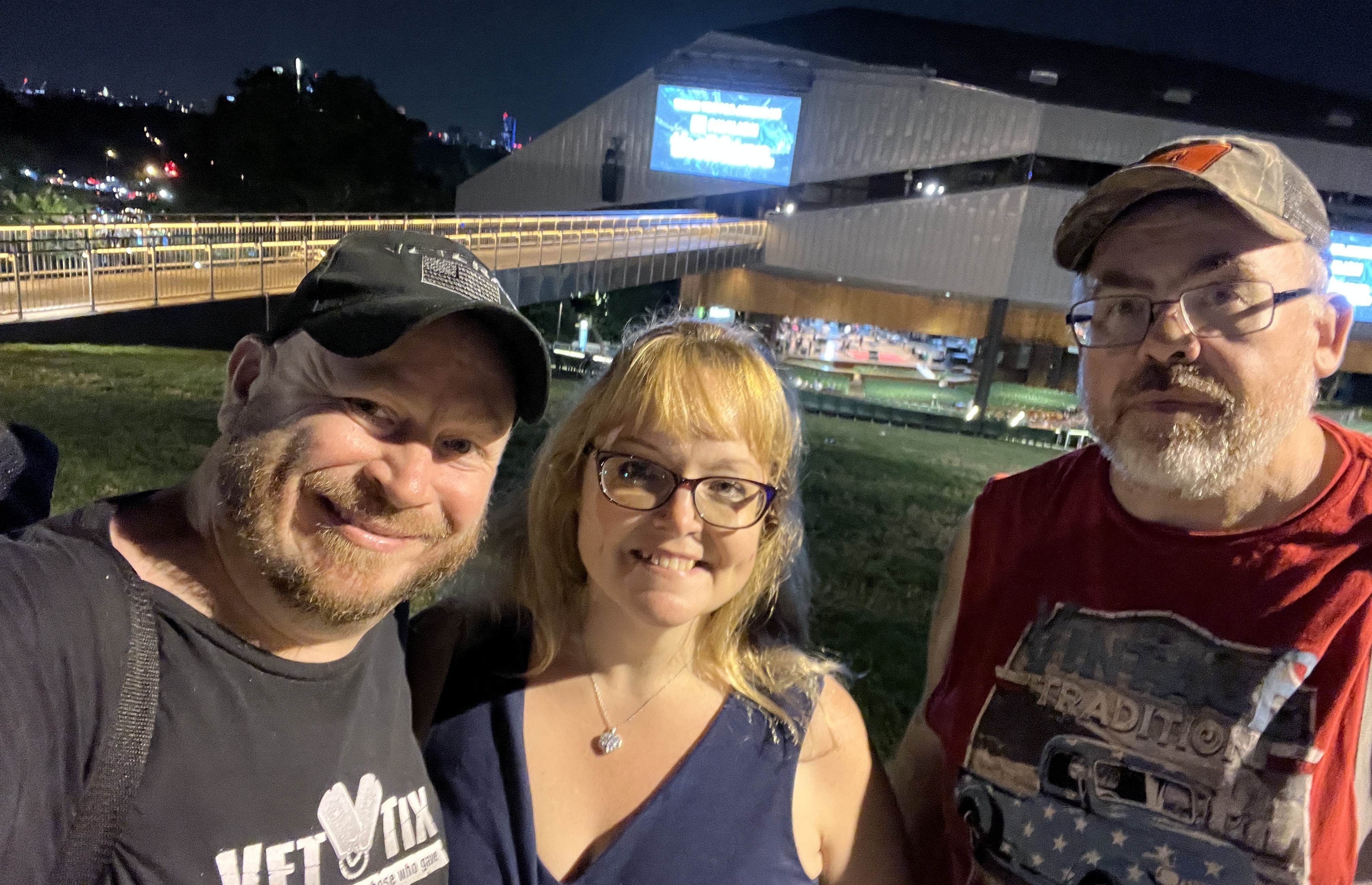 Outlaw Music Fest - Feat. Willie Nelson, the Avett Brothers and More