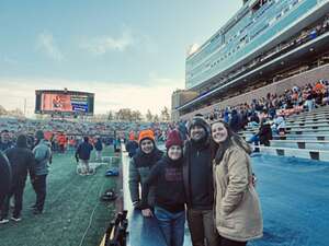 Illinois Fighting Illini - NCAA Football vs Northwestern Wildcats