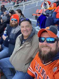 Illinois Fighting Illini - NCAA Football vs Northwestern Wildcats