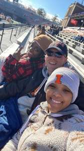 Illinois Fighting Illini - NCAA Football vs Northwestern Wildcats