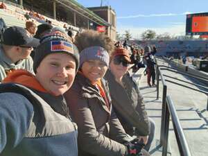 Illinois Fighting Illini - NCAA Football vs Northwestern Wildcats