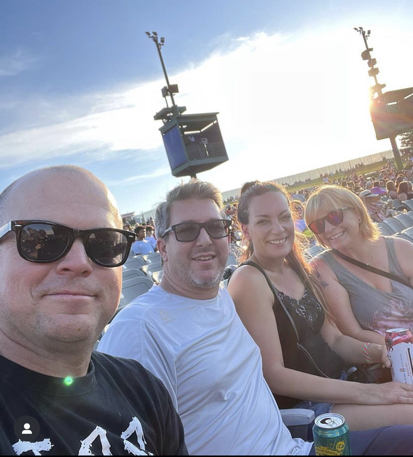 The Smashing Pumpkins: the World is a Vampire Tour