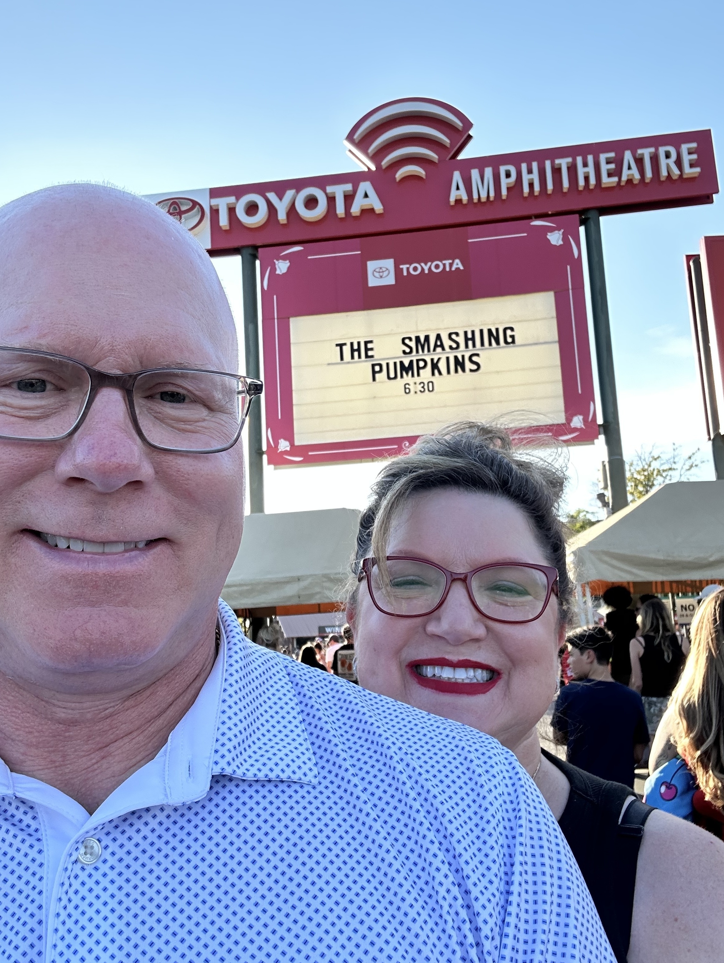 The Smashing Pumpkins: the World is a Vampire Tour